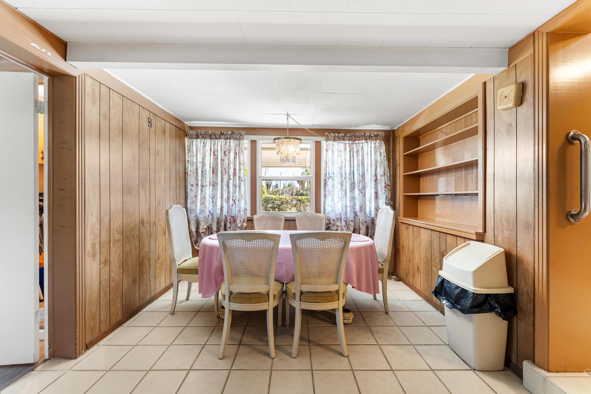 1812 High Ridge Road Lake Worth, FL 33461 - Photo 13 of 43 Dinning Room