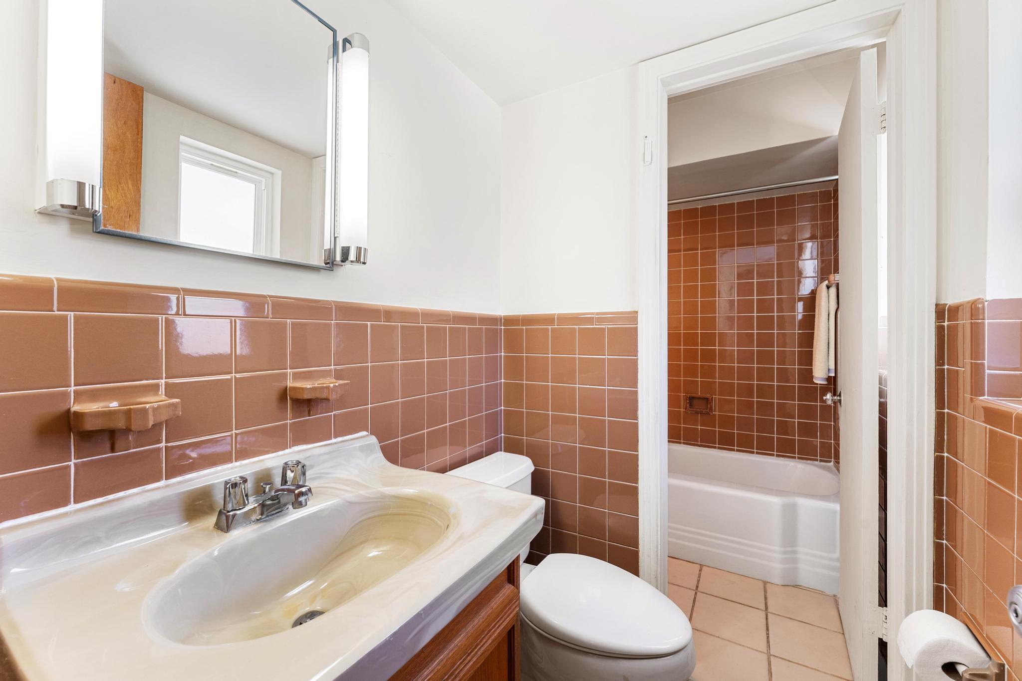 1812 High Ridge Road Lake Worth, FL 33461 - Photo 29 of 43 Half Bathroom