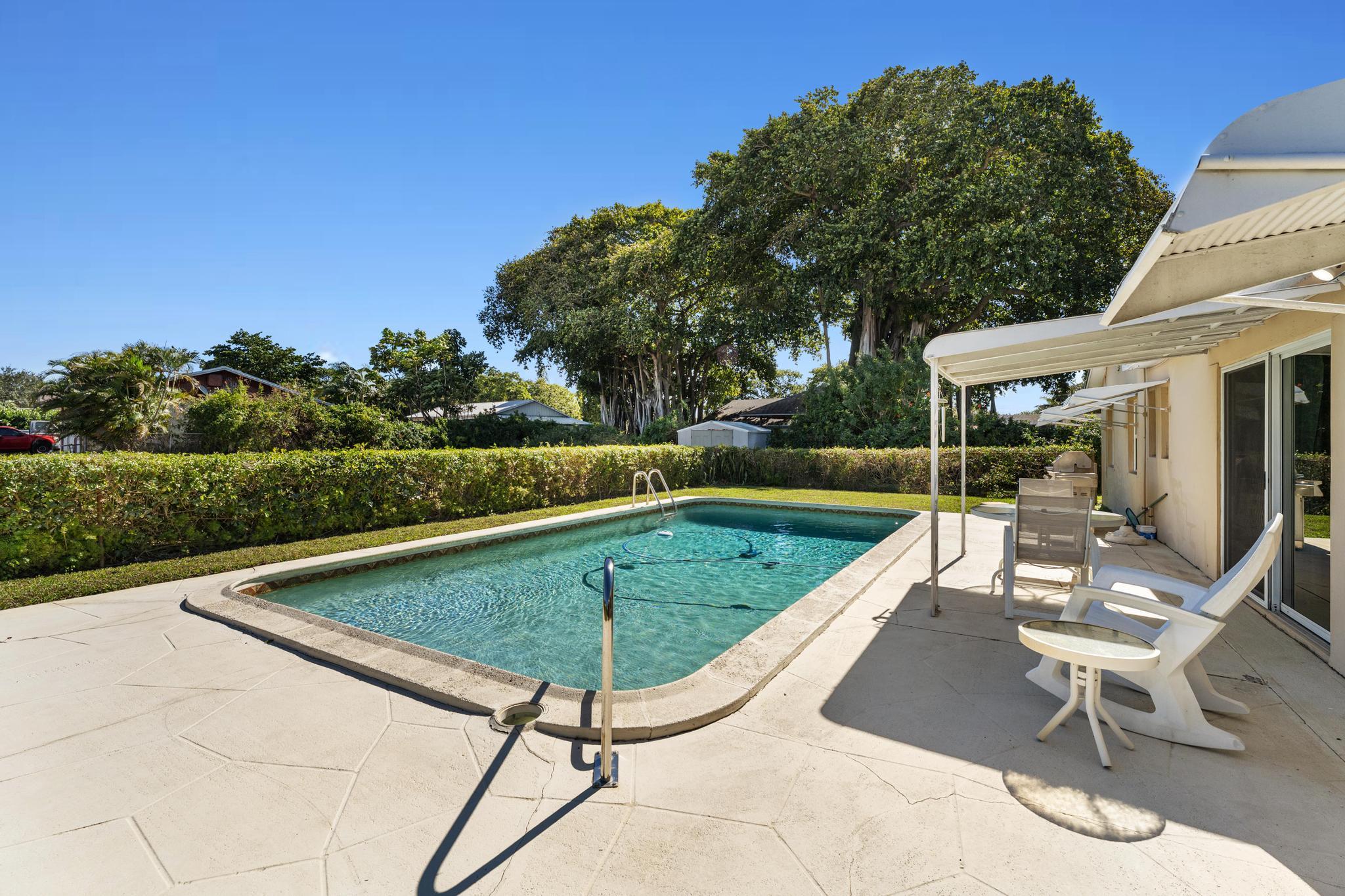 1812 High Ridge Road Lake Worth, FL 33461 - Photo 32 of 43 Pool Deck