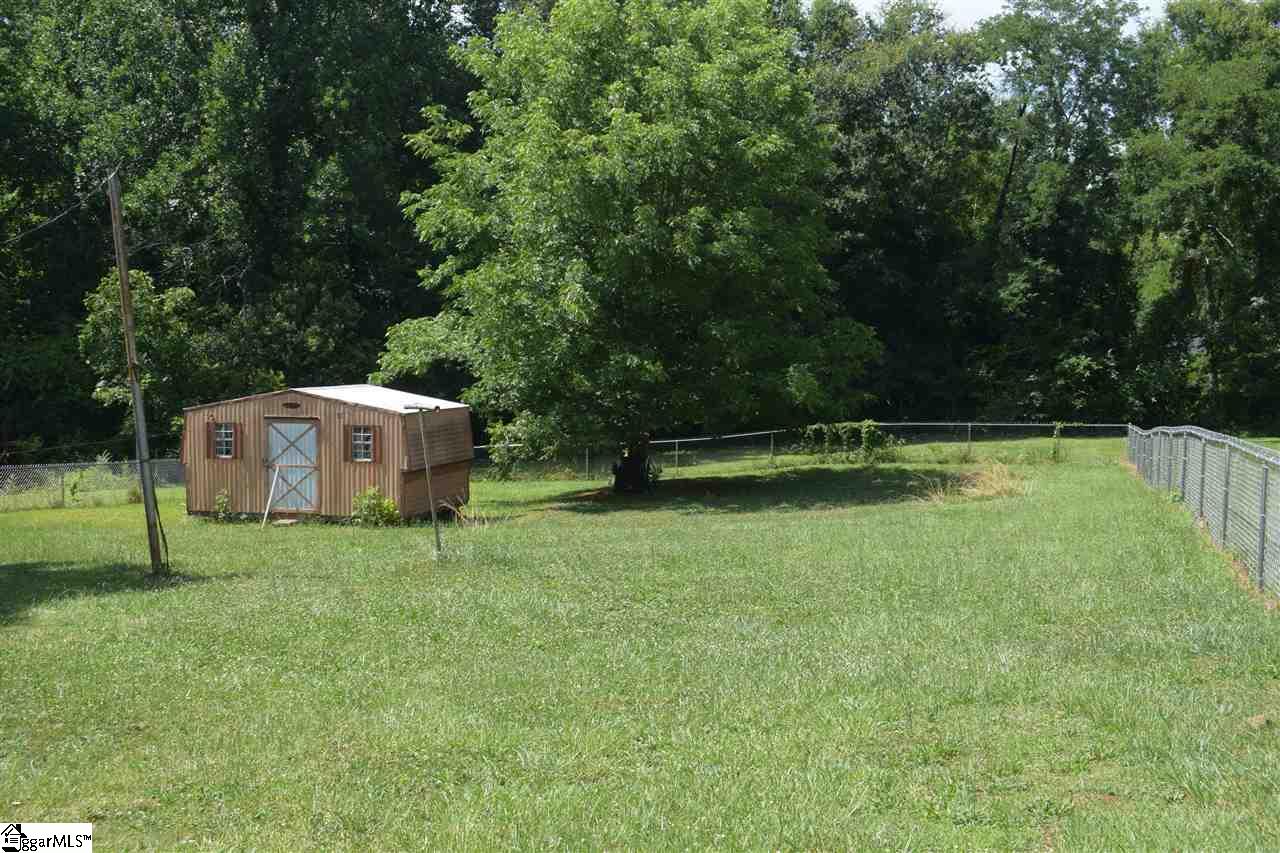 112 Yown Road Greenville, SC 29611 - Photo 3 of 7 Gallery Image 3