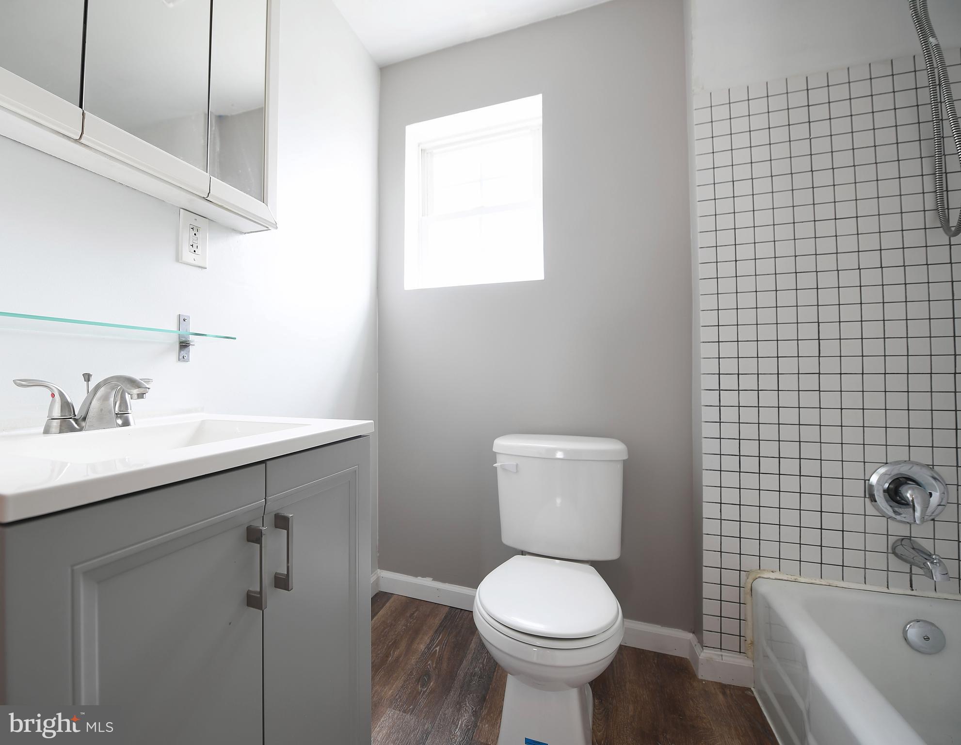3706 North Point Road Dundalk, MD 21222 - Photo 12 of 33 Full Bath