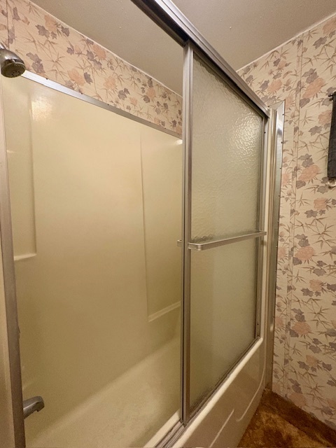 11-85 Woodhaven Sublette, IL 61367 - Photo 21 of 26 a bathroom with a shower