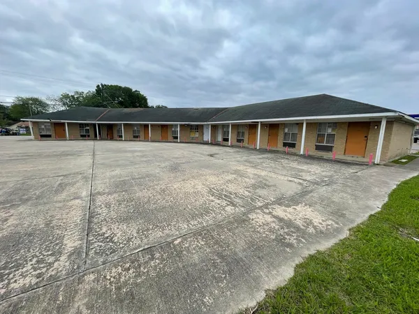 front view of house with a yard