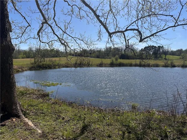$149,900 | 925 South 82nd Highway, El Dorado Springs, MO 64744