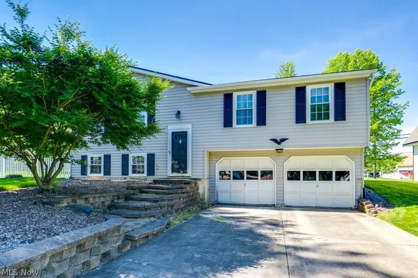 $230,000 | 8600 Zion Circle Northwest, Massillon, OH 44646