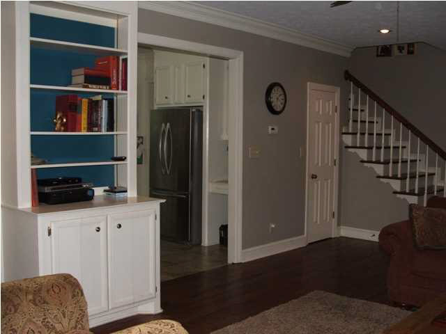 208 Devander Run Ridgeland, MS 39157 - Photo 5 of 28 View of Family Room to Kitchen