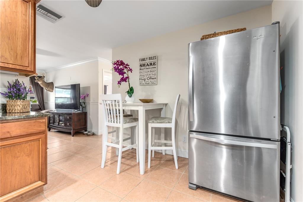 429 Robalo Court Stuart, FL 34996 - Photo 4 of 23 Gallery Image 4