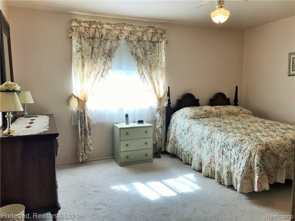 7418 Iron Gate Road Canton, MI 48187 - Photo 14 of 28