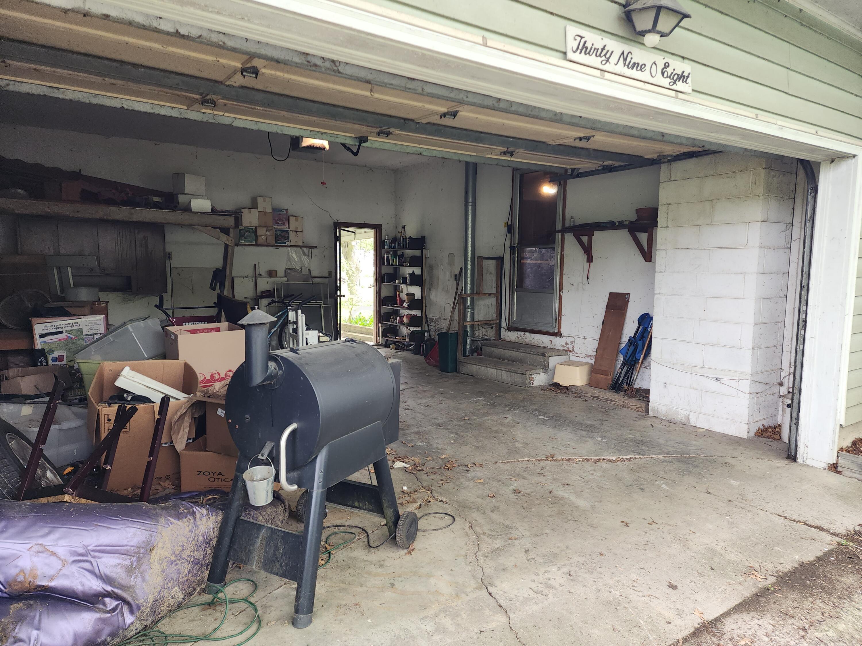 3908 South Section Line Road Delaware, OH 43015 - Photo 49 of 56 Attached garage
