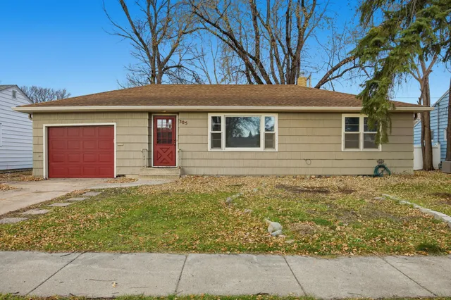 $215,000 | 305 19th Avenue North, Fargo, ND 58102