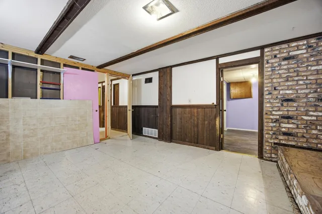 $215,000 | 305 19th Avenue North, Fargo, ND 58102