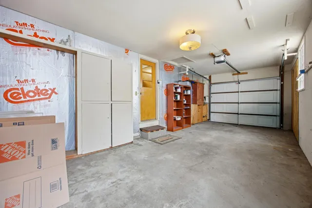 $215,000 | 305 19th Avenue North, Fargo, ND 58102