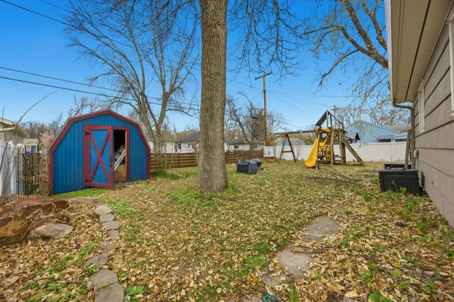 $215,000 | 305 19th Avenue North, Fargo, ND 58102