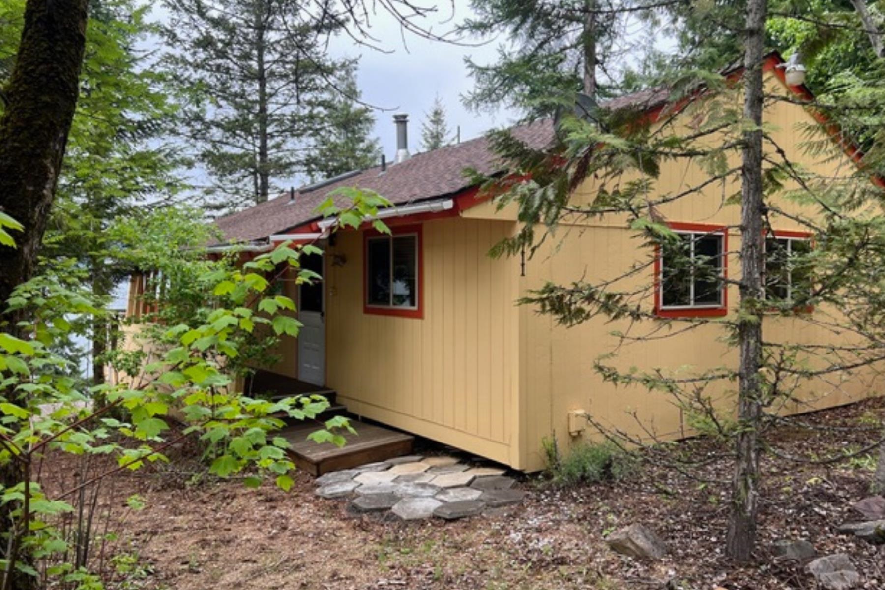 4111 Tamarack Beach Road Loon Lake, WA 99148 - Photo 4 of 19 Gallery Image 4