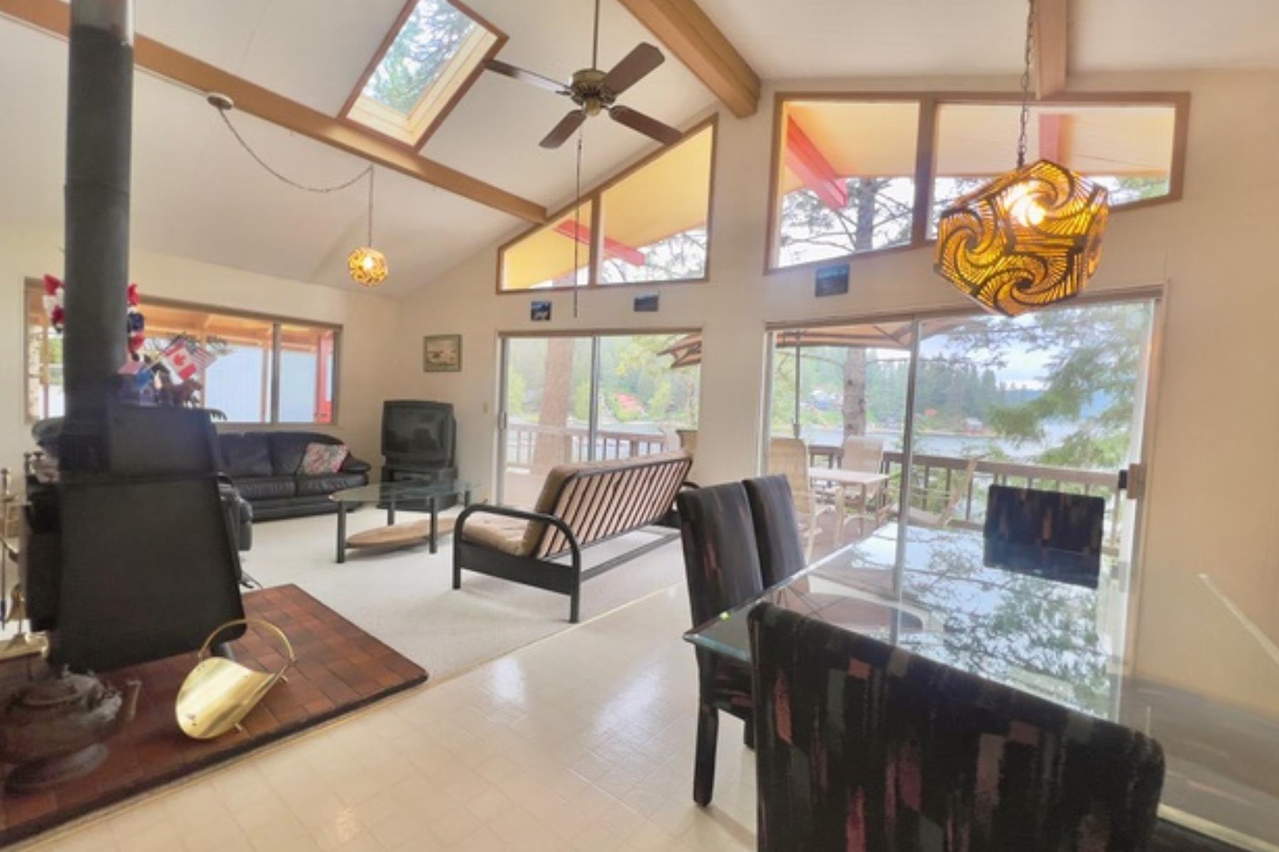 4111 Tamarack Beach Road Loon Lake, WA 99148 - Photo 8 of 19 Gallery Image 8