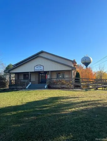 $950 | 516 North Street, Yale, MI 48097