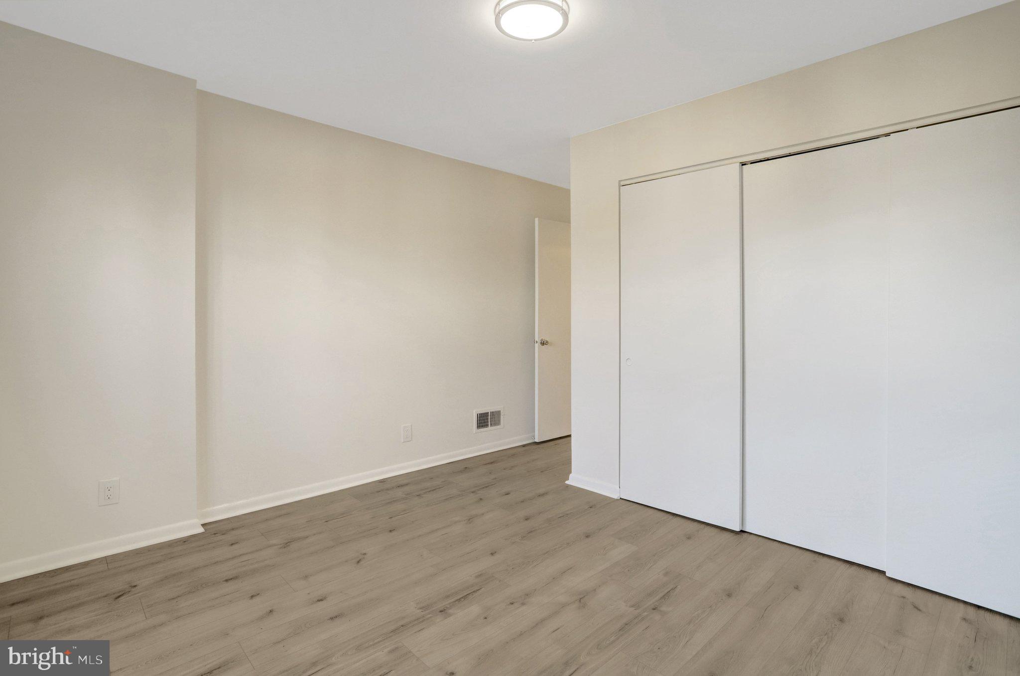 4619 28th Road South, Unit A Arlington, VA 22206 - Photo 19 of 30 a view of an empty room