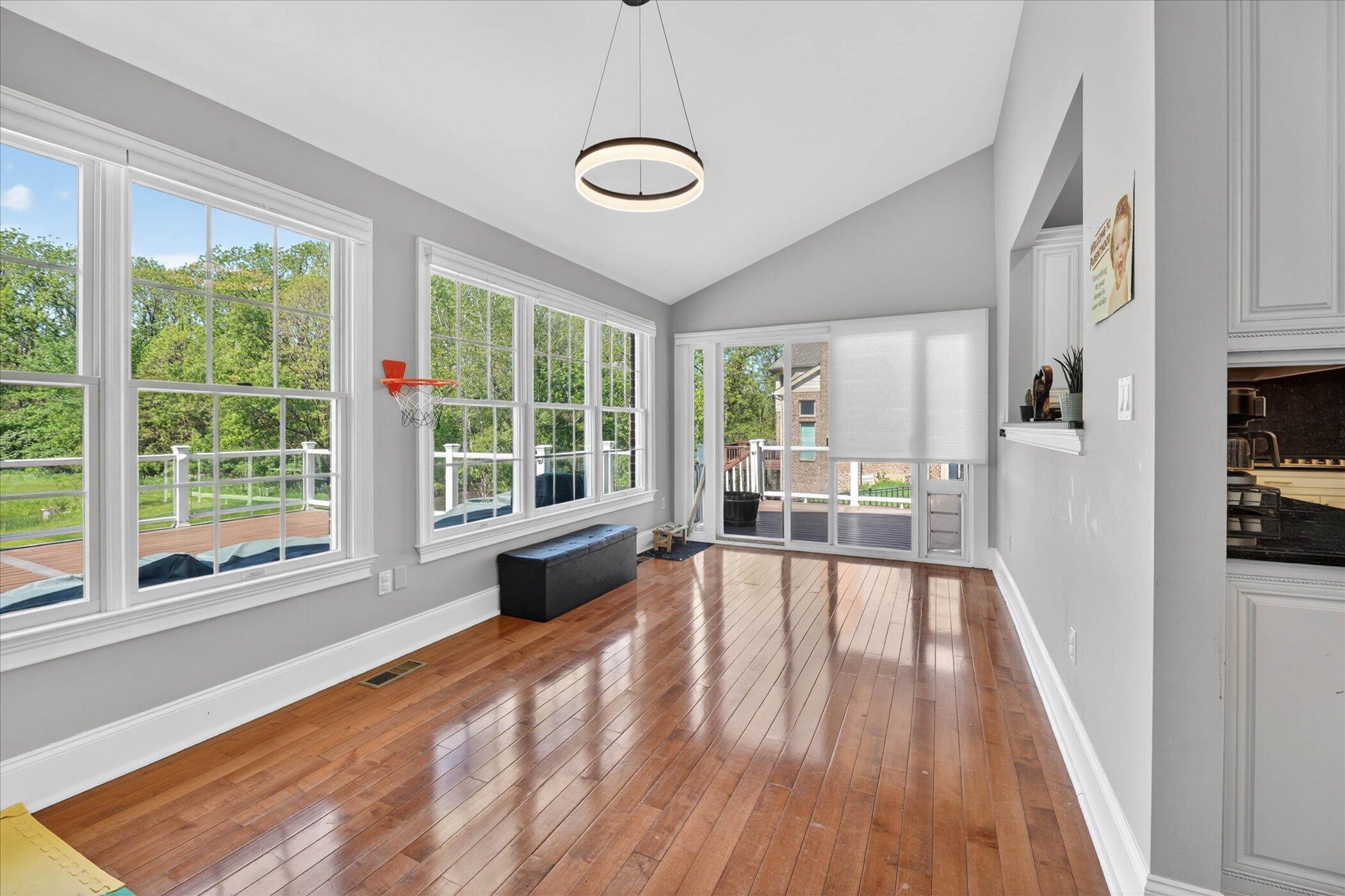 2931 Walnut Ridge Drive Ann Arbor, MI 48103 - Photo 23 of 102 Sun Room