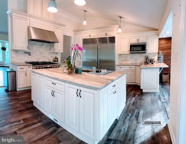 $749,900 | 536 Cardinal Drive, Dresher, PA 19025