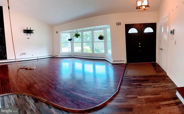 $749,900 | 536 Cardinal Drive, Dresher, PA 19025