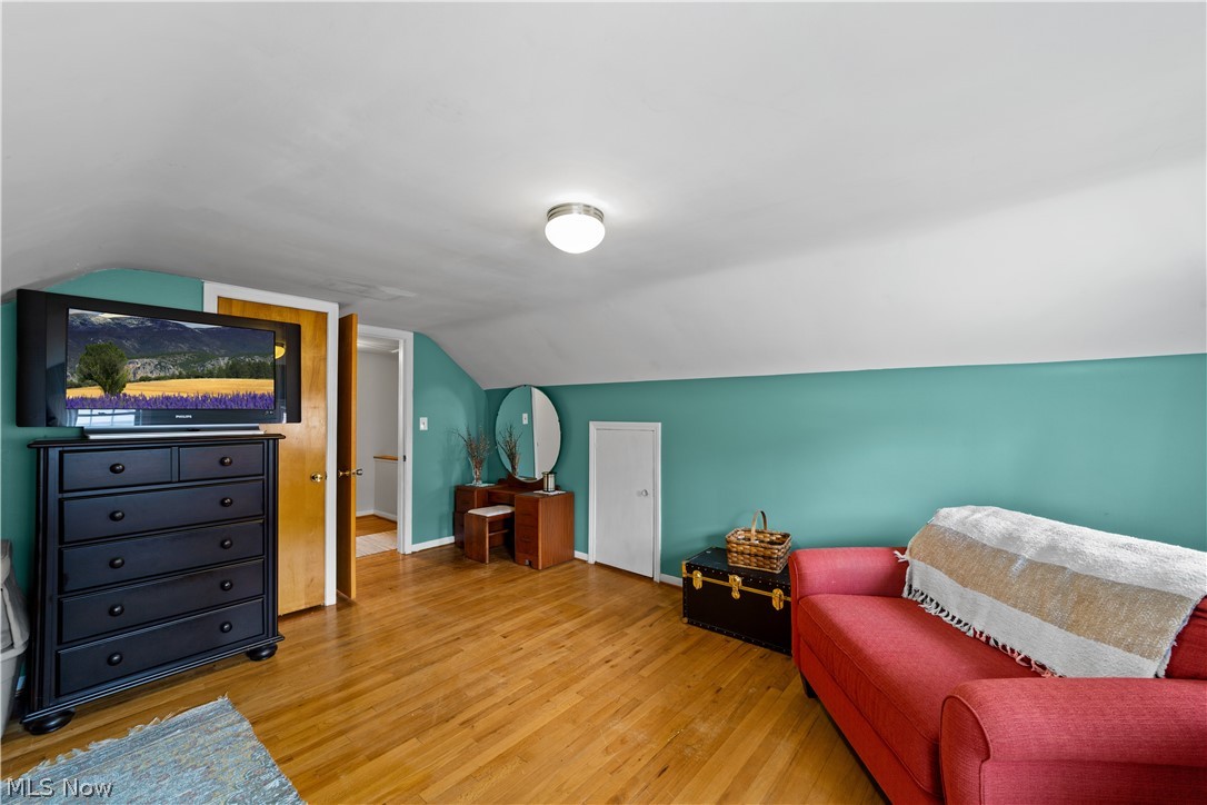 2263 Lamberton Road Cleveland, OH 44118 - Photo 29 of 32 Gallery Image 29