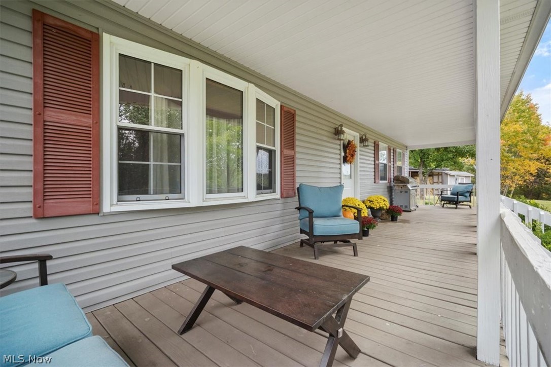 3606 Chesterville Road Mineral Wells, WV 26150 - Photo 5 of 34 Front Porch