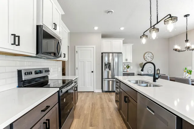 $470,800 | 2924 Lavender Parkway, Faribault, MN 55021