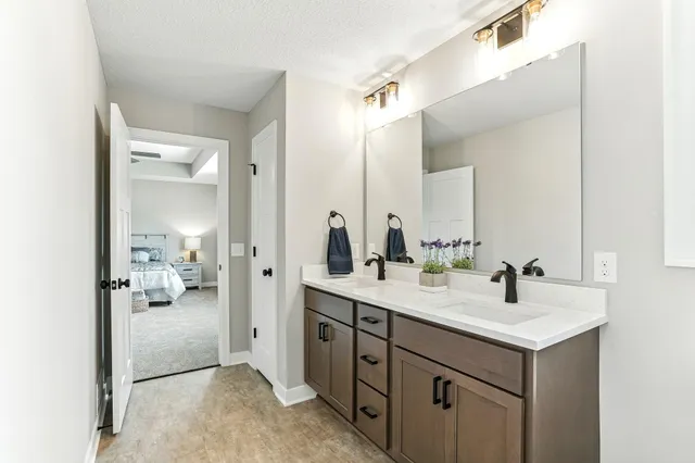 $470,800 | 2924 Lavender Parkway, Faribault, MN 55021