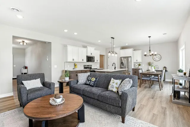 $470,800 | 2924 Lavender Parkway, Faribault, MN 55021