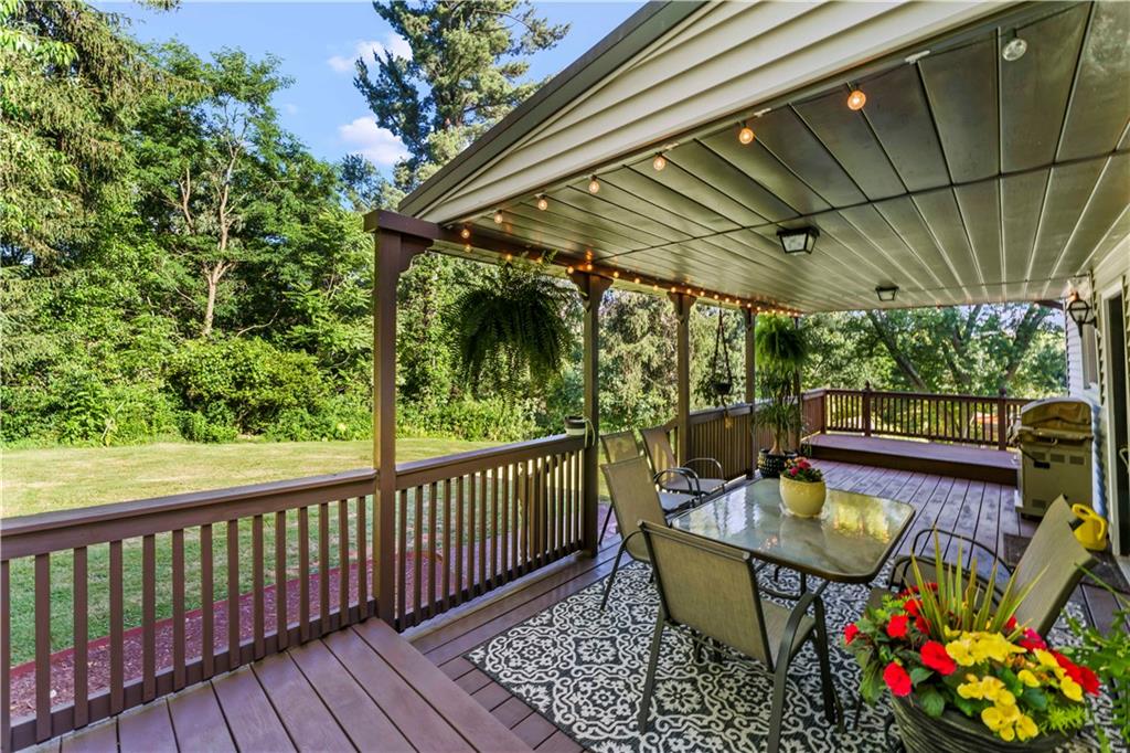 860 East McMurray Road Venetia, PA 15367 - Photo 30 of 37 main deck