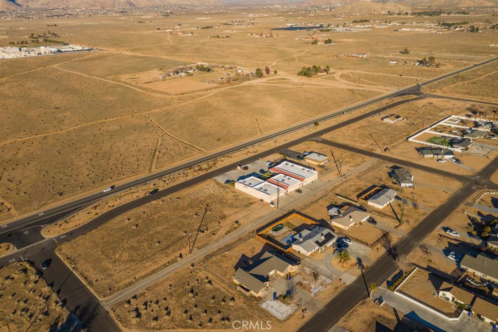 706 Outer Highway 18 North Apple Valley, CA 92308 - Photo 11 of 13 a view of an ocean