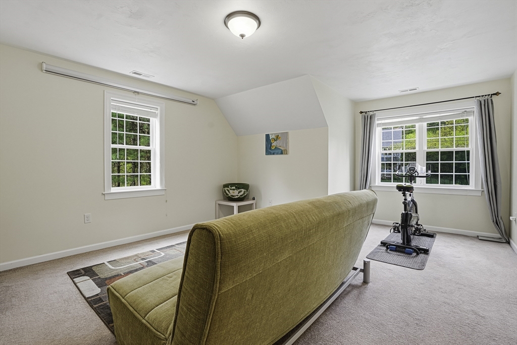 378 Moon Hill Road Northbridge, MA 01534 - Photo 22 of 38