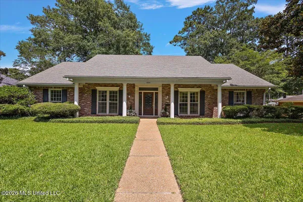 $365,000 | 5484 River Thames Place, Jackson, MS 39211