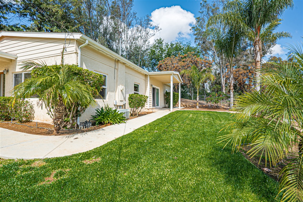 11440 Manzanita Road Lakeside, CA 92040 - Photo 3 of 25 Gallery Image 3