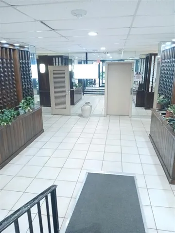 $2,050 | 4170 Inverrary Drive, Unit 412, Lauderhill, FL 33319