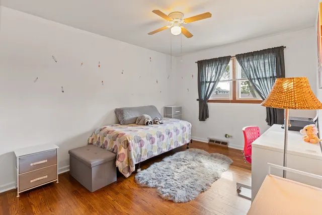 $339,900 | 2319 Taylor Street, Joliet, IL 60435