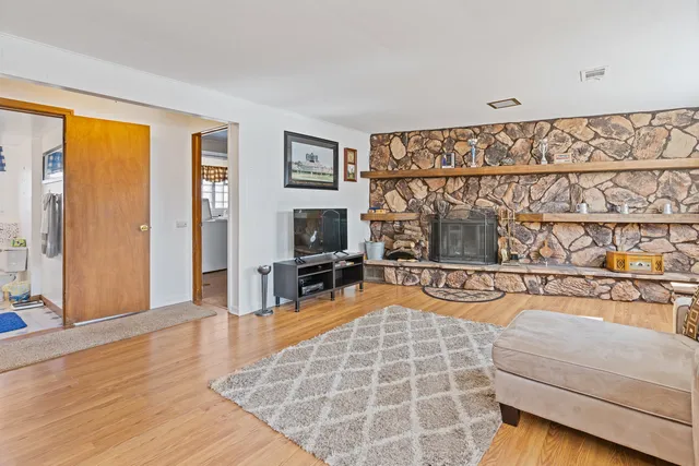 $339,900 | 2319 Taylor Street, Joliet, IL 60435