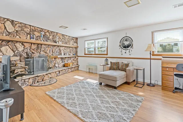 $339,900 | 2319 Taylor Street, Joliet, IL 60435