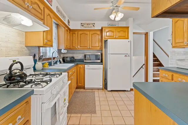 $339,900 | 2319 Taylor Street, Joliet, IL 60435