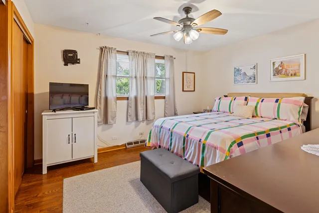 $339,900 | 2319 Taylor Street, Joliet, IL 60435