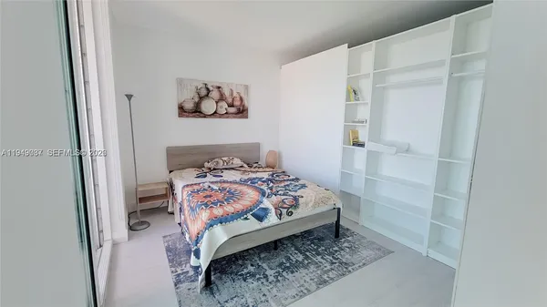 $2,800 | 253 Northeast 2nd Street, Unit 3305, Miami, FL 33132