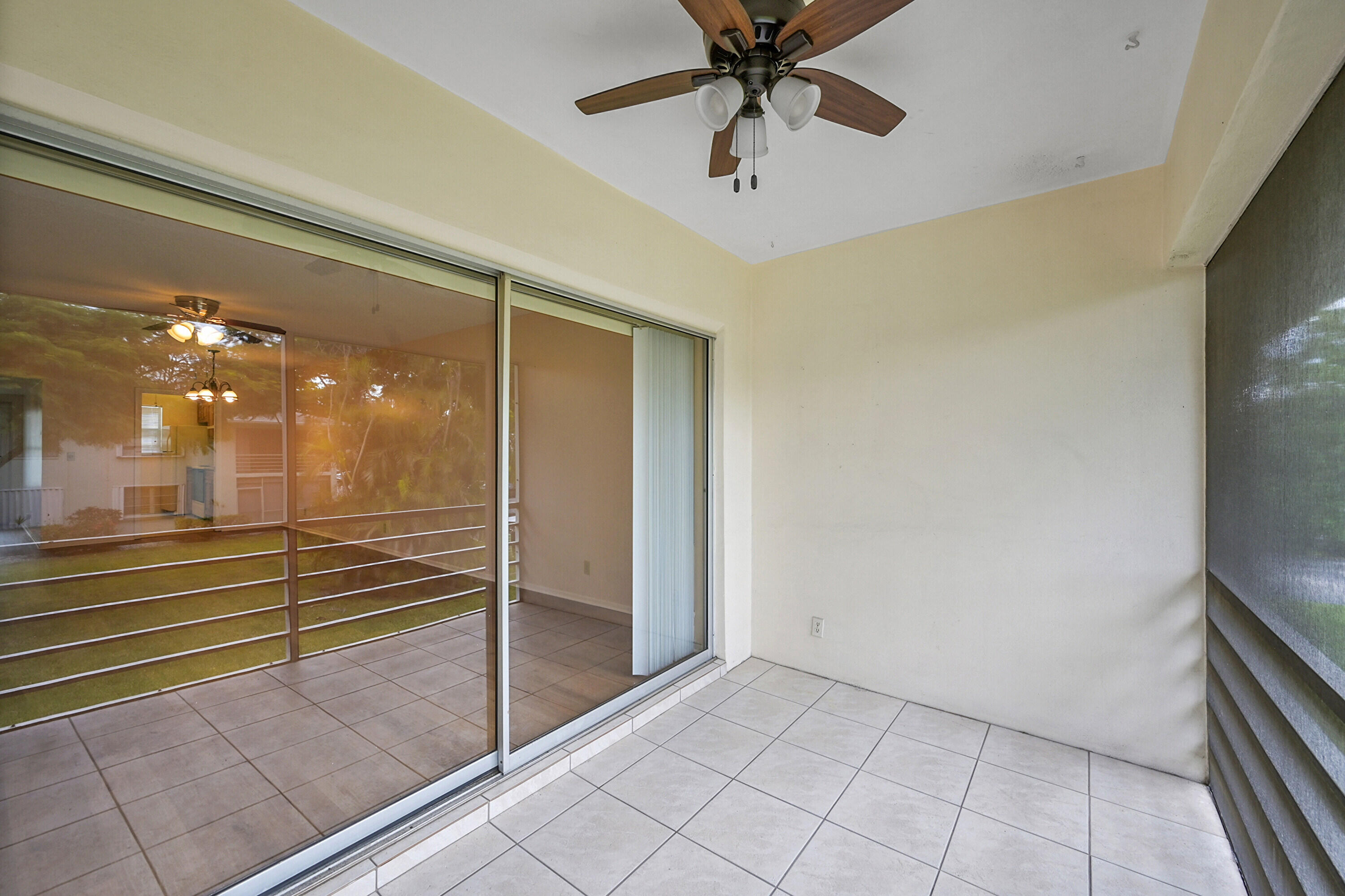 2340 Southwest 22nd Avenue, Unit 306 Delray Beach, FL 33445 - Photo 26 of 33 a view of an entryway