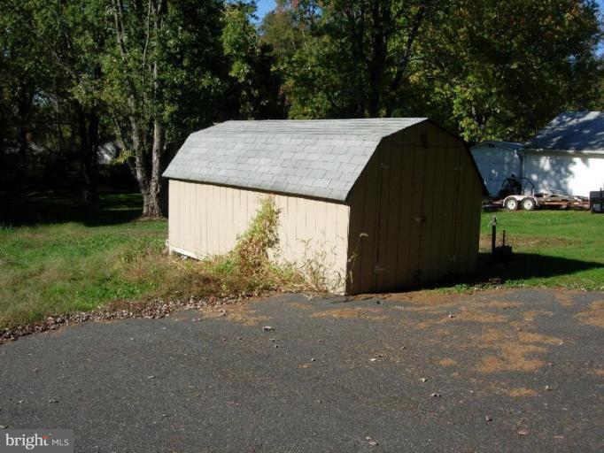 2200 Carrs Mill Road Fallston, MD 21047 - Photo 14 of 18 Shed
