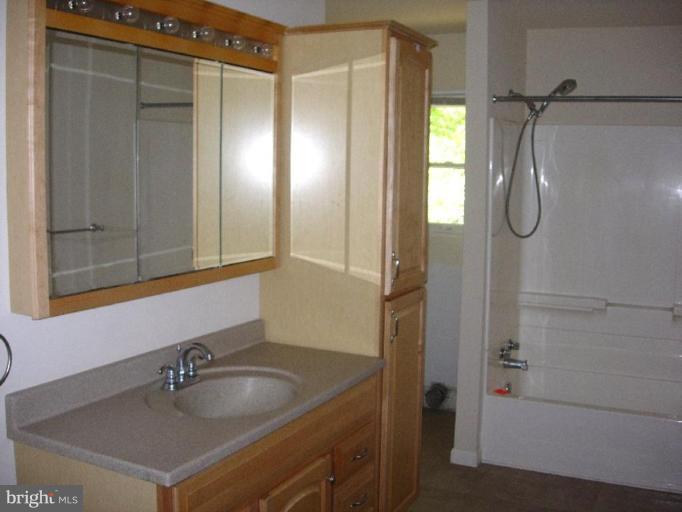 2200 Carrs Mill Road Fallston, MD 21047 - Photo 3 of 18 Bath #2