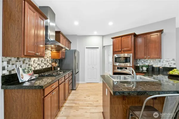 $1,200,000 | 18223 31st Avenue Southeast, Bothell, WA 98012