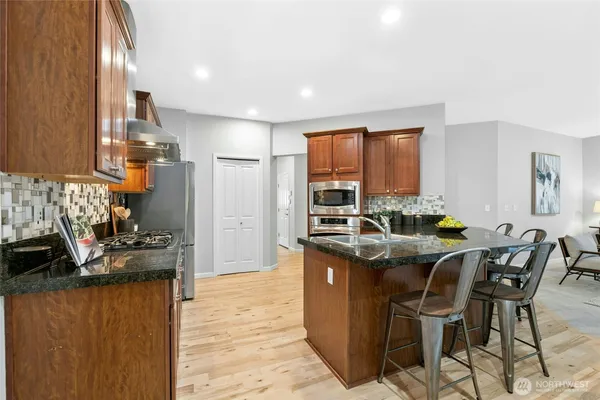 $1,200,000 | 18223 31st Avenue Southeast, Bothell, WA 98012