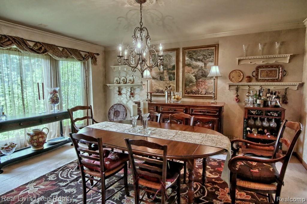 1749 Old Homestead Drive Rochester, MI 48306 - Photo 29 of 47 Dining_Room.jpg
