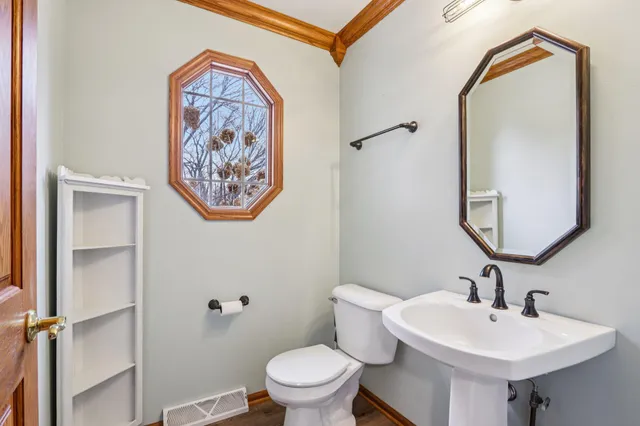 $619,900 | W199S8618 Woods Road, Muskego, WI 53150