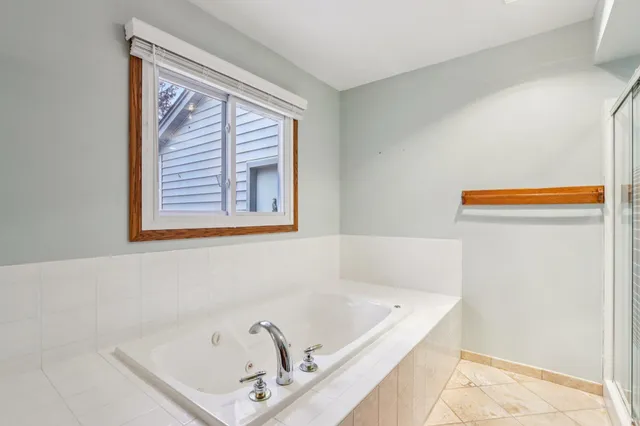 $619,900 | W199S8618 Woods Road, Muskego, WI 53150