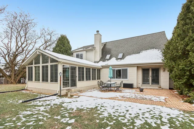 $619,900 | W199S8618 Woods Road, Muskego, WI 53150